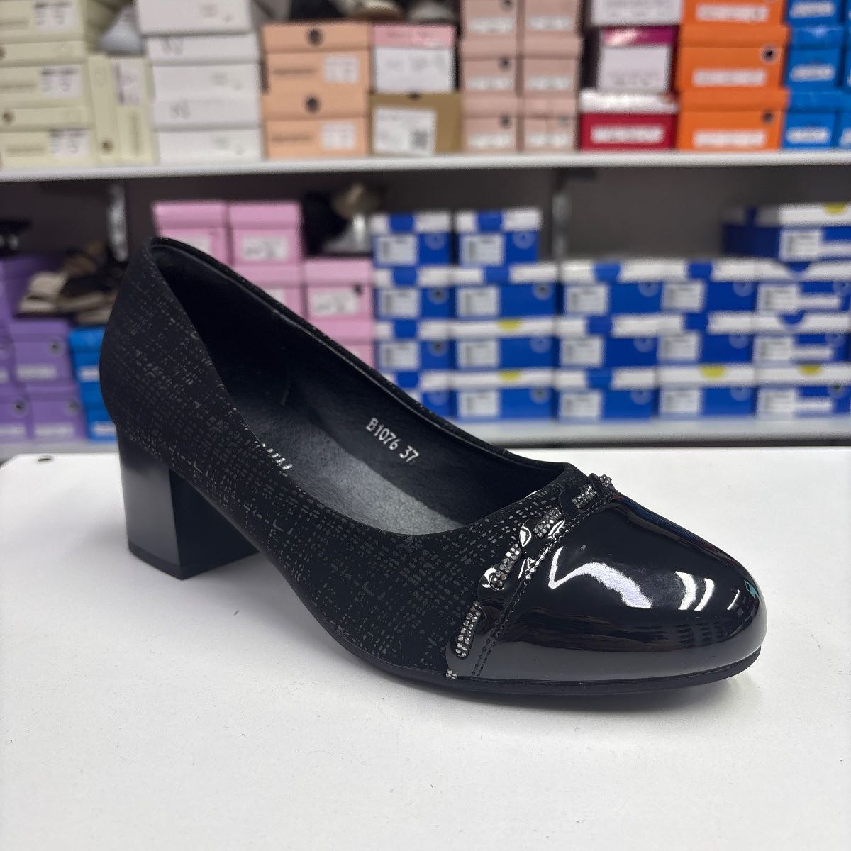 Pantofi Dama 150 B1076 comozi, negri, toc gros