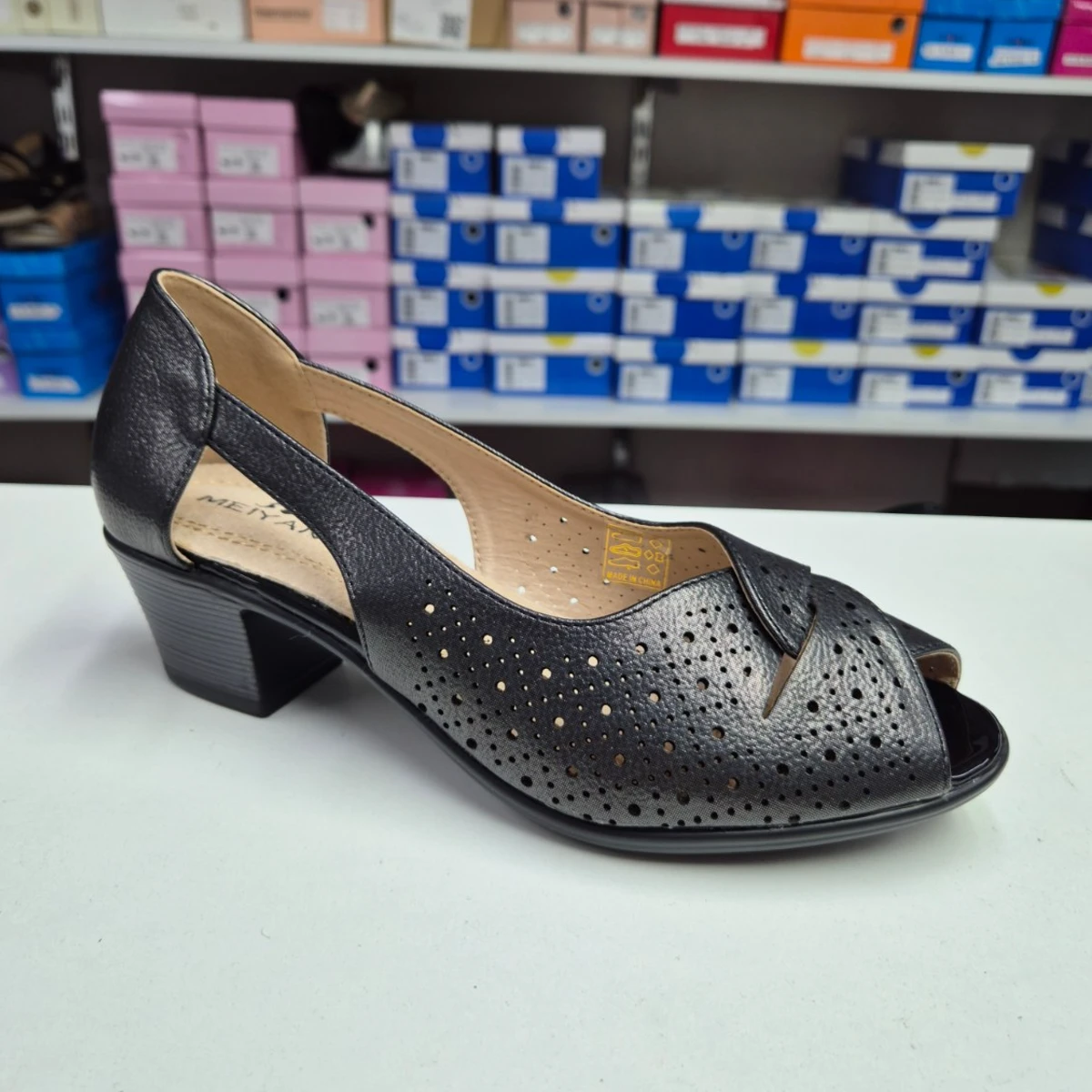 Sandale Dama 100 B210 negre, comozi, toc gros