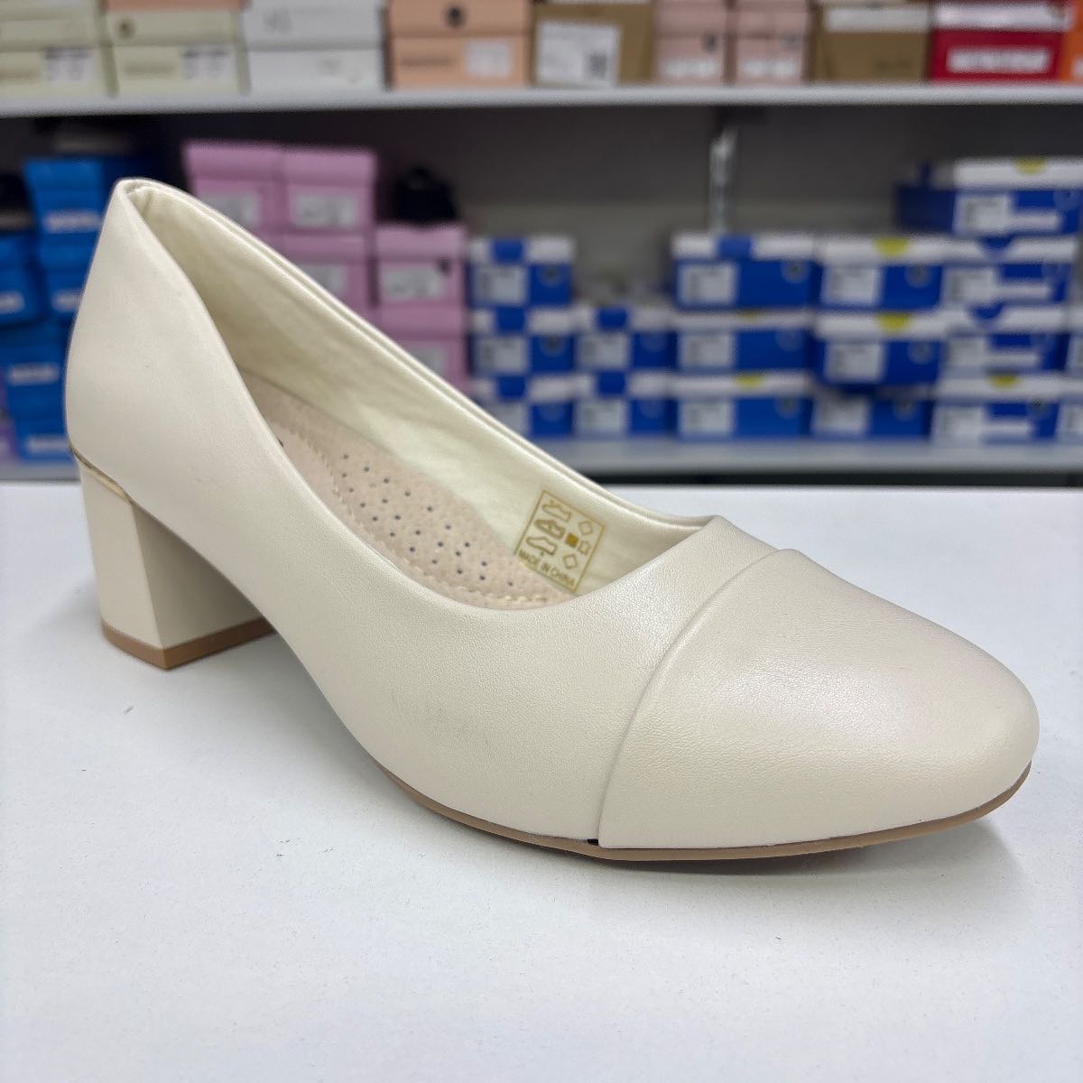 Pantofi Dama 150 Q95 comozi, albi, toc gros
